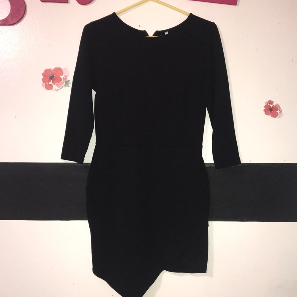 Black body contouring dress with half sleeves